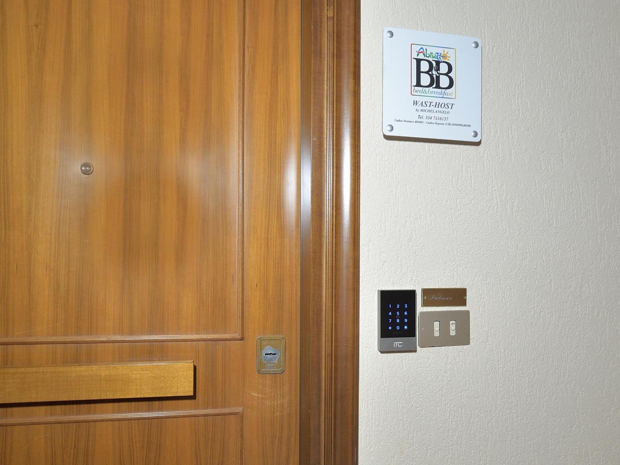 ヴァスト Wast-Host By Michelangelo Bed & Breakfast エクステリア 写真